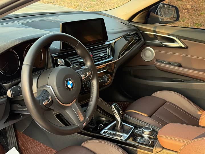 Фото 6 - BMW 1 Series