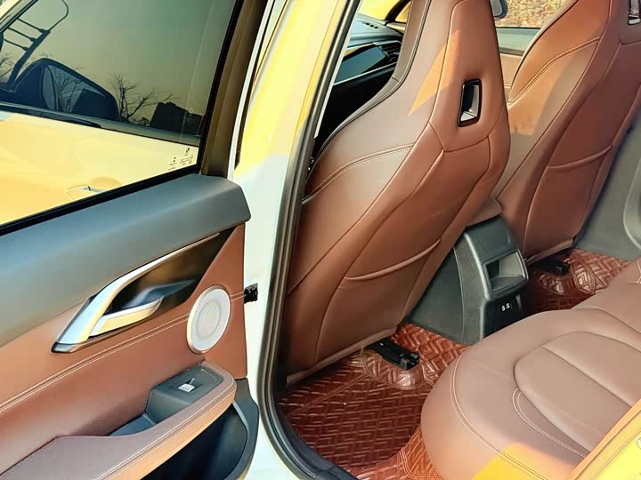 Фото 9 - BMW 1 Series