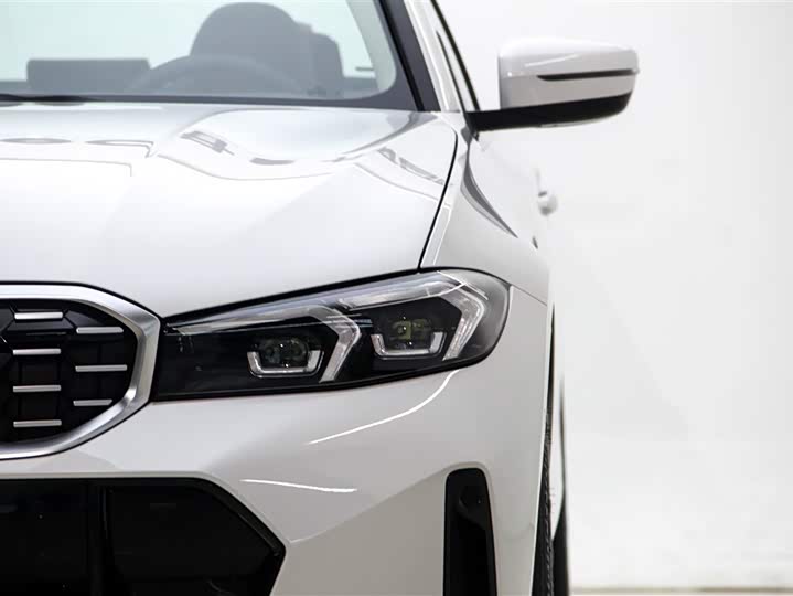 Фото 9 - BMW 3 Series