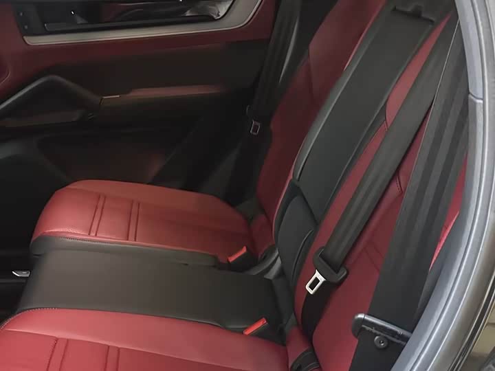 Фото 4 - Porsche Cayenne