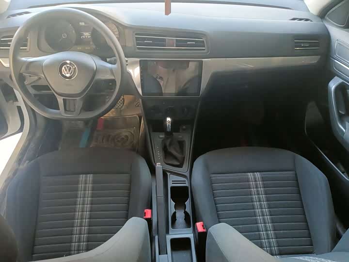 Фото 5 - Volkswagen Lavida