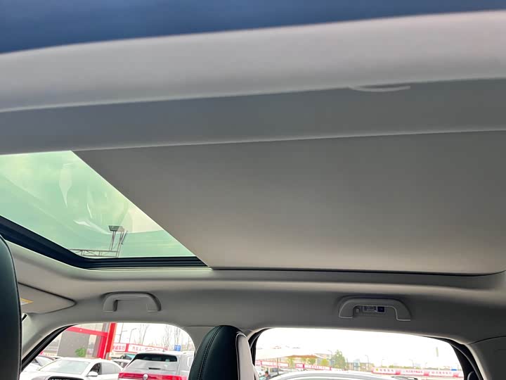 Photo 9 - Haval H-Dog