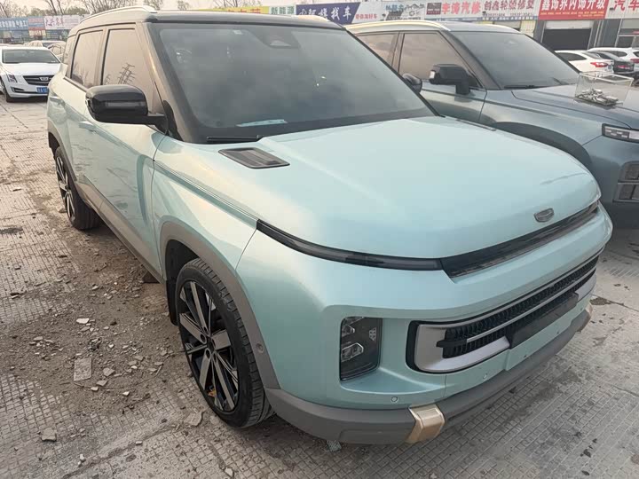 Фото 3 - Geely Icon