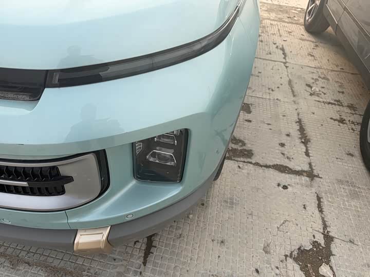 Фото 7 - Geely Icon