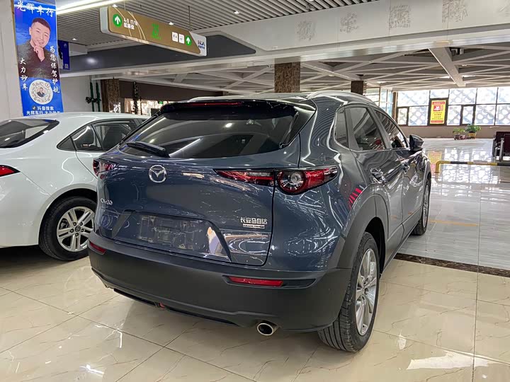 Фото 4 - Mazda CX-30