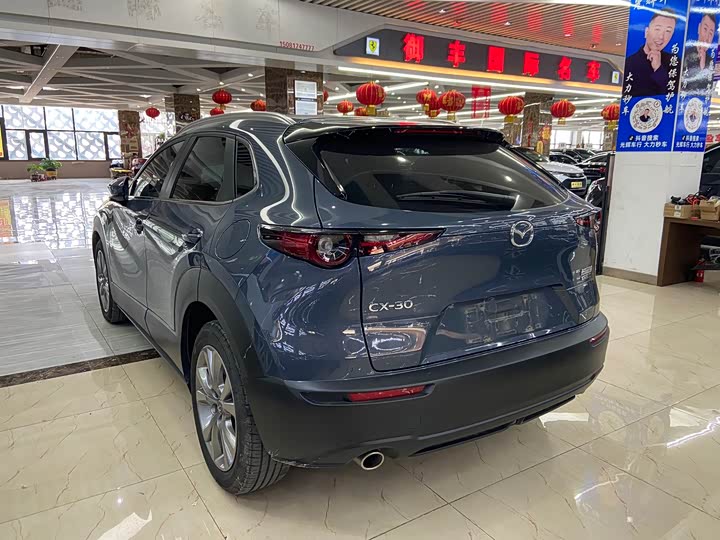 Фото 6 - Mazda CX-30