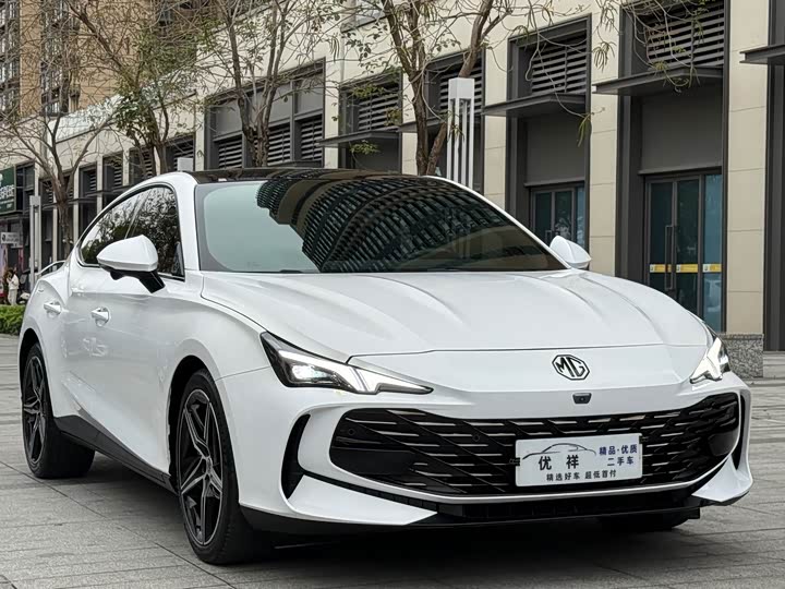 Фото 2 - MG Motor 7