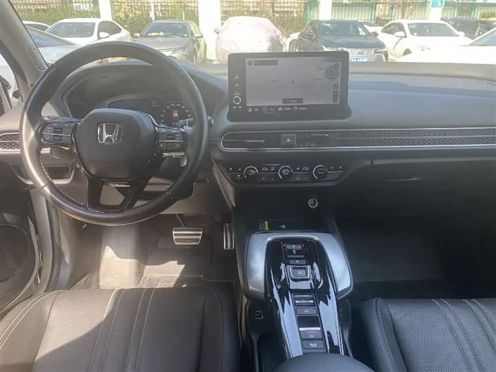 Фото 8 - Honda HR-V