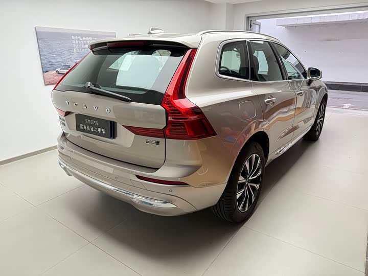 Фото 6 - Volvo XC60