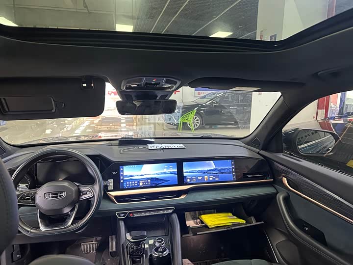 Фото 6 - Geely Monjaro