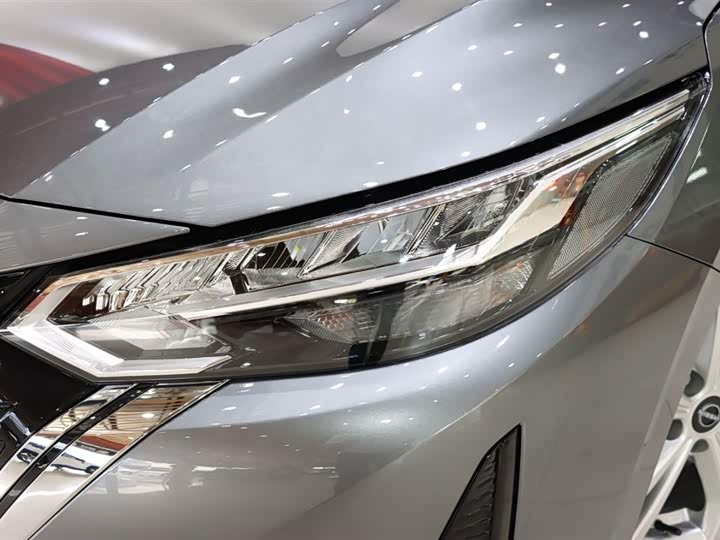 Фото 7 - Nissan Sylphy