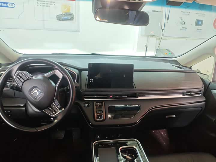 Фото 6 - Honda Elysion