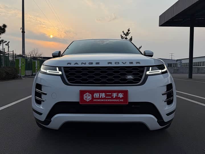 Photo 2 - Land Rover Range Rover Evoque L Hybrid