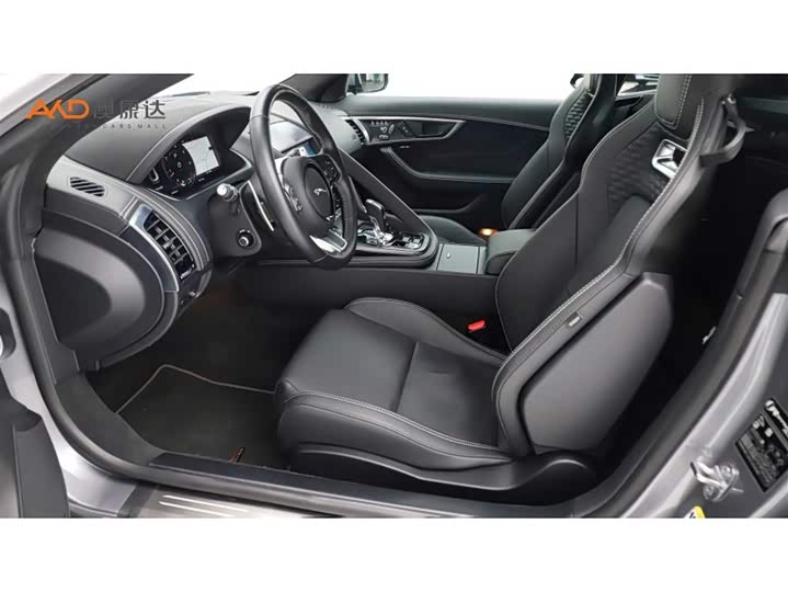 Фото 7 - Jaguar F-Type