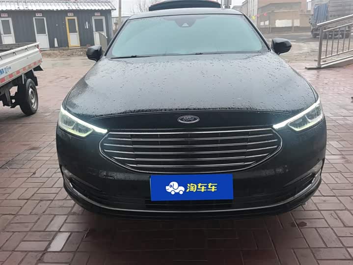 Photo 2 - Ford Taurus