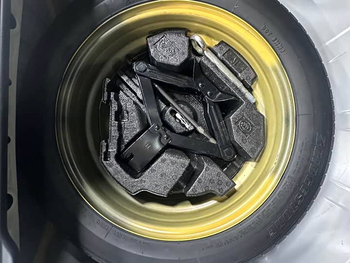 Фото 9 - Subaru Forester