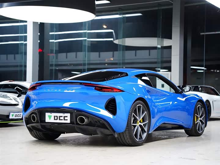 Фото 7 - Lotus Emira