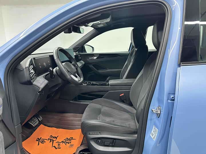 Фото 4 - Volkswagen Tiguan L Pro