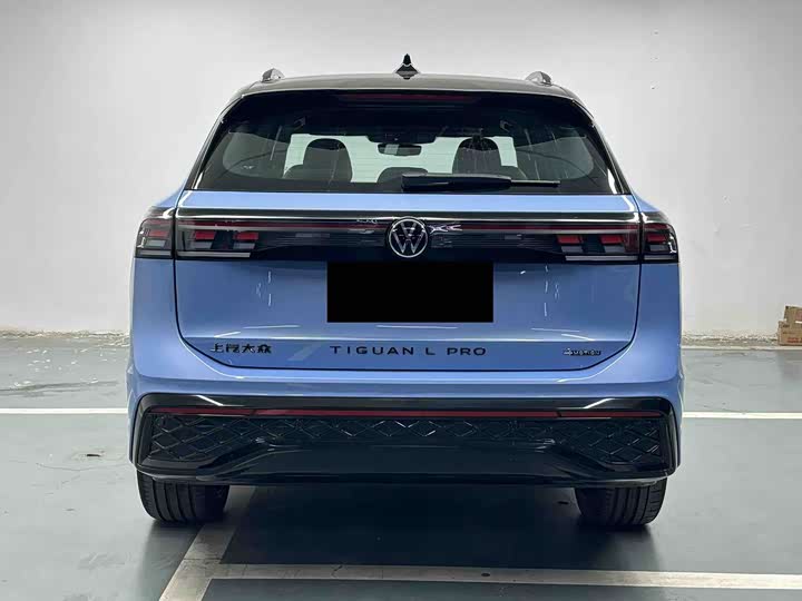 Фото 8 - Volkswagen Tiguan L Pro