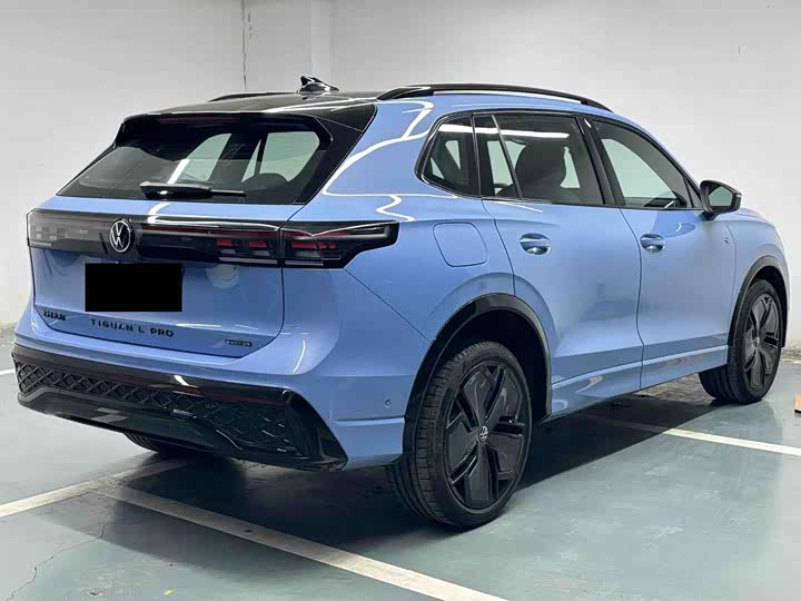 Фото 9 - Volkswagen Tiguan L Pro