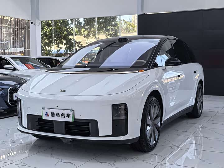 Photo 1 - LiXiang i8