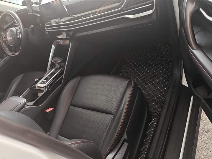 Фото 8 - Kia Sportage GT-line