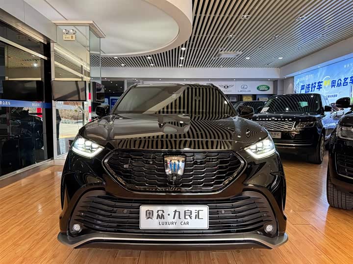صورة 2 - Toyota Crown Kluger