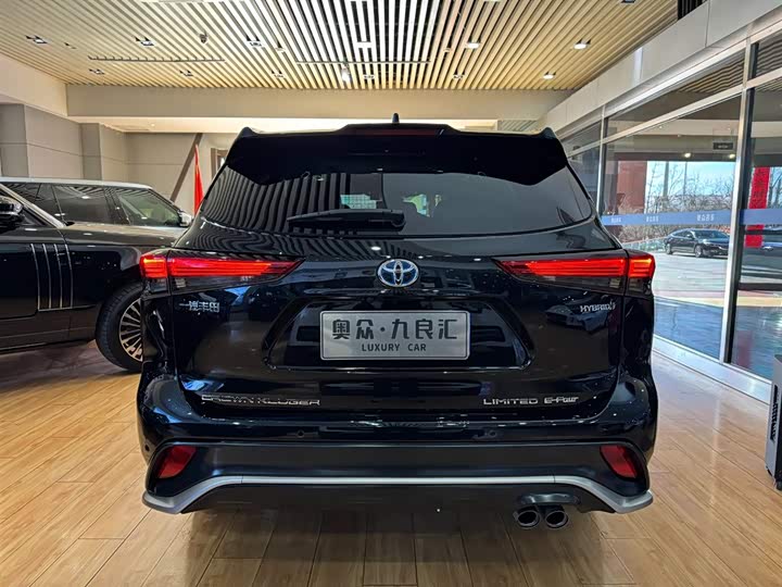 صورة 5 - Toyota Crown Kluger