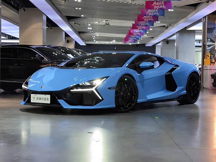 Фото 3 - Lamborghini Revuelto