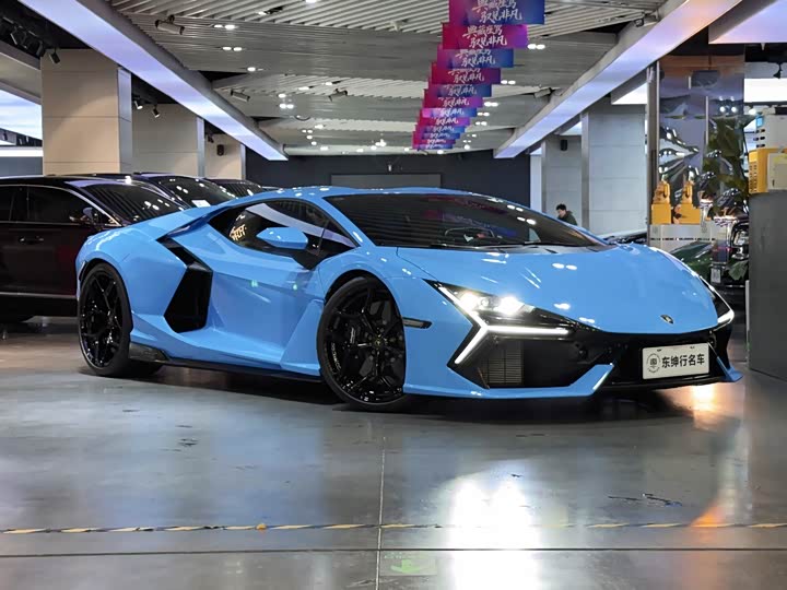 Фото 4 - Lamborghini Revuelto