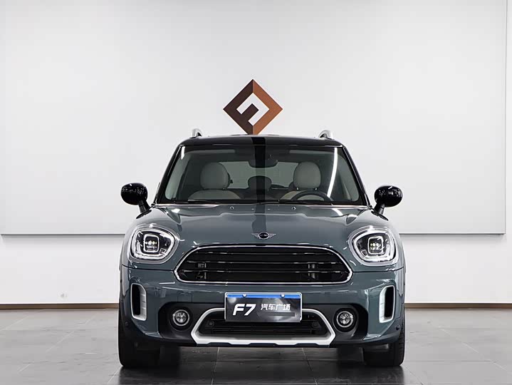 Фото 2 - Mini Countryman