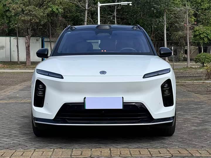 Фото 2 - Nio ES6