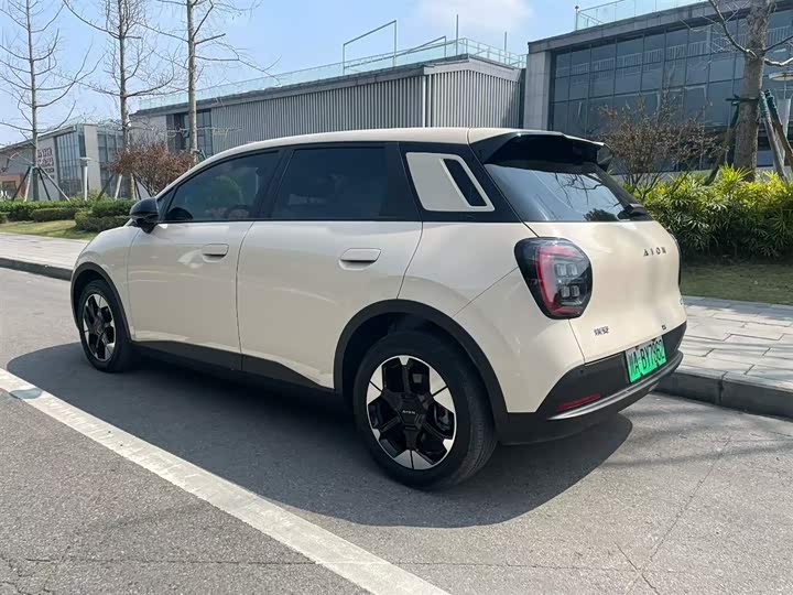 Фото 5 - GAC Aion UT