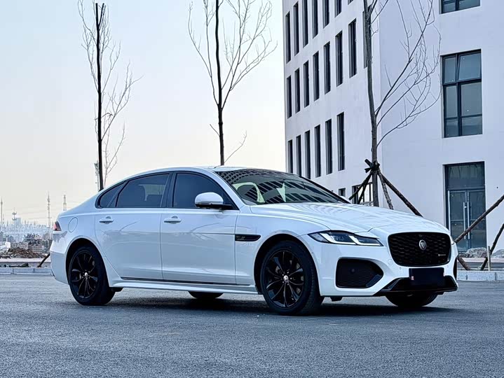 Фото 5 - Jaguar XF L