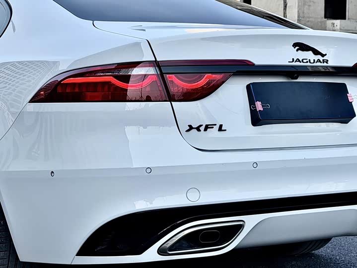 Фото 6 - Jaguar XF L