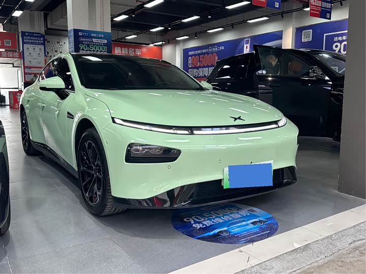 Фото 2 - XPeng P7