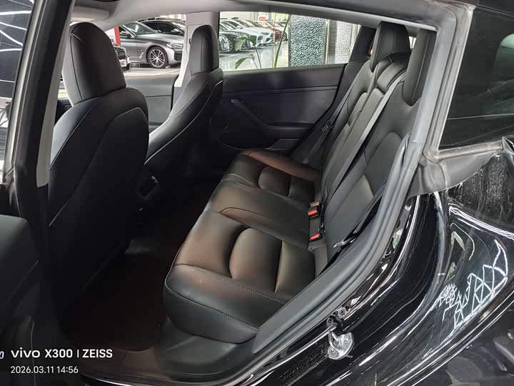 Фото 7 - Tesla Model 3