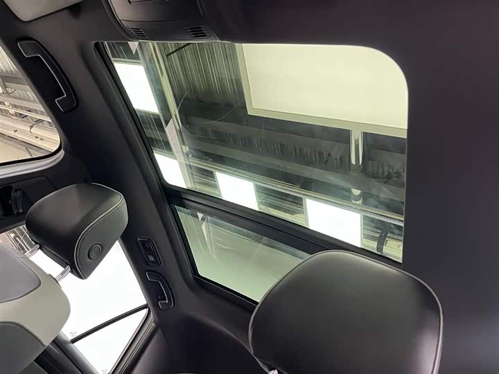 Фото 9 - Volkswagen T-Roc