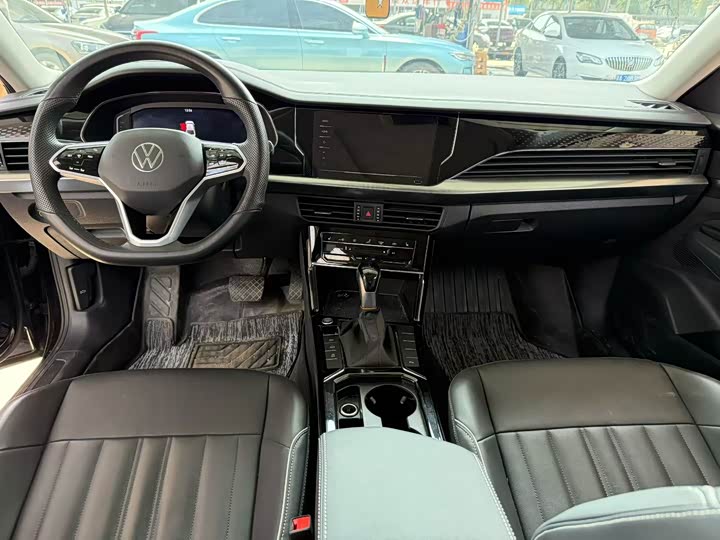 Фото 5 - Volkswagen Passat