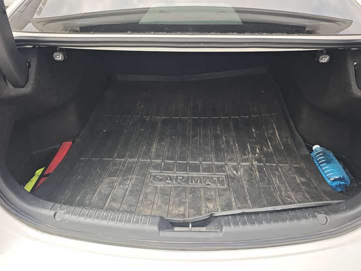 Photo 9 - Mazda Atenza