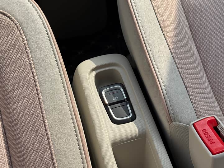 Фото 8 - Leapmotor T03