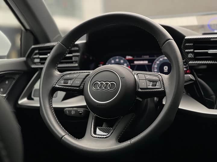 Фото 5 - Audi A3