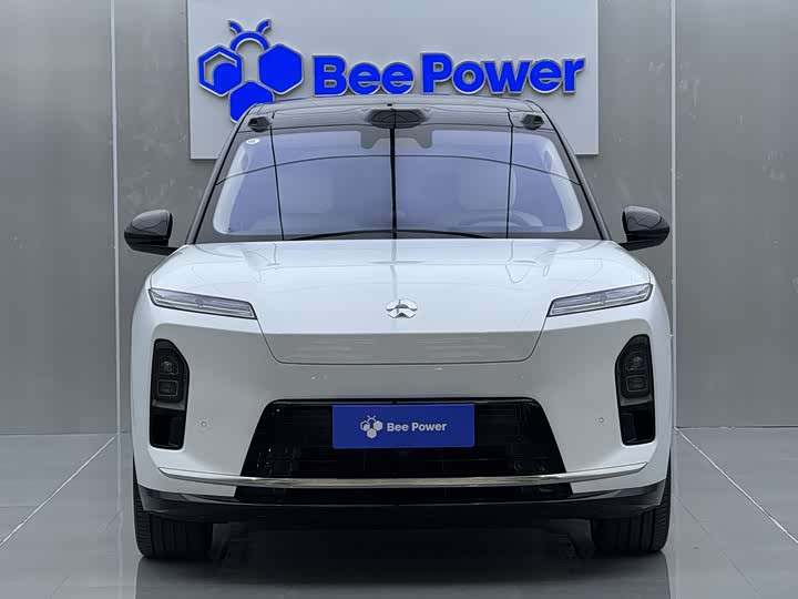 Фото 2 - Nio ES8