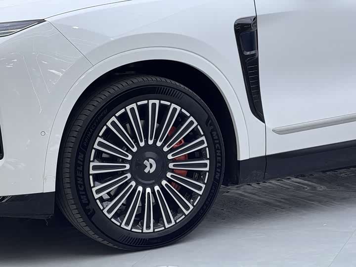 Фото 5 - Nio ES8