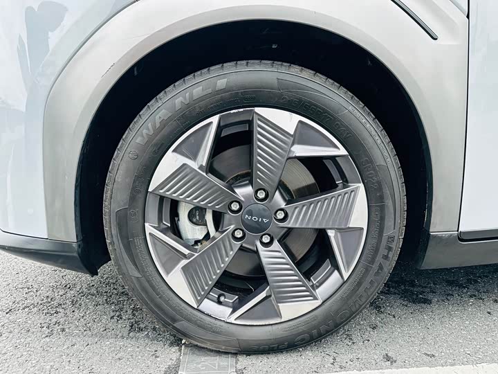 Фото 9 - GAC Aion Y