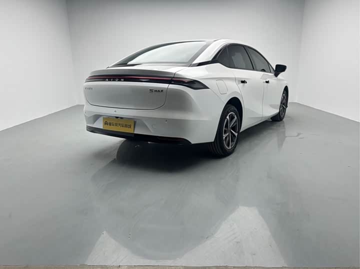 Фото 6 - GAC Aion S Max