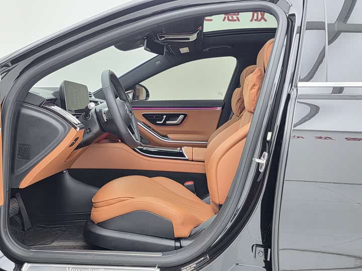 Фото 9 - Mercedes-Benz S-Class