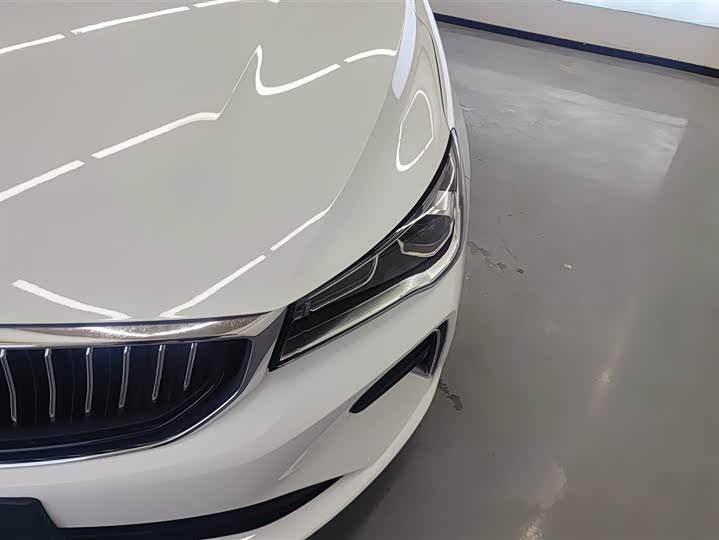 Фото 5 - Geely Emgrand