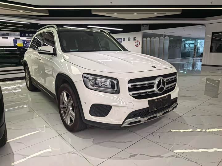 Фото 2 - Mercedes-Benz GLB-Class