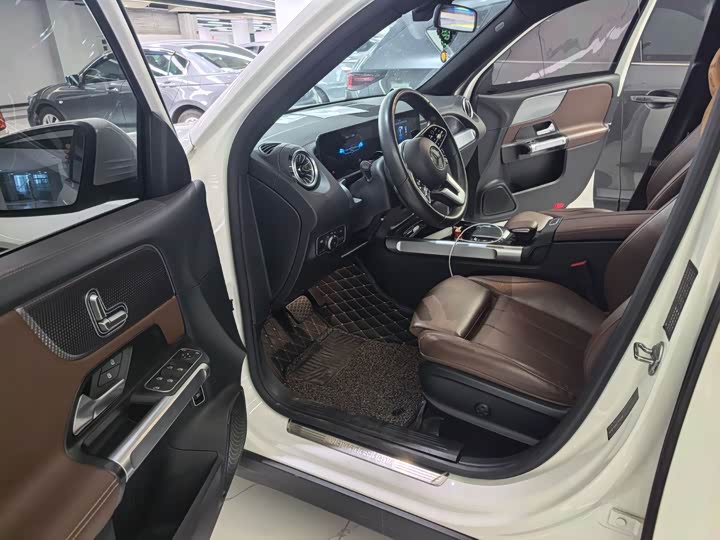 Фото 5 - Mercedes-Benz GLB-Class